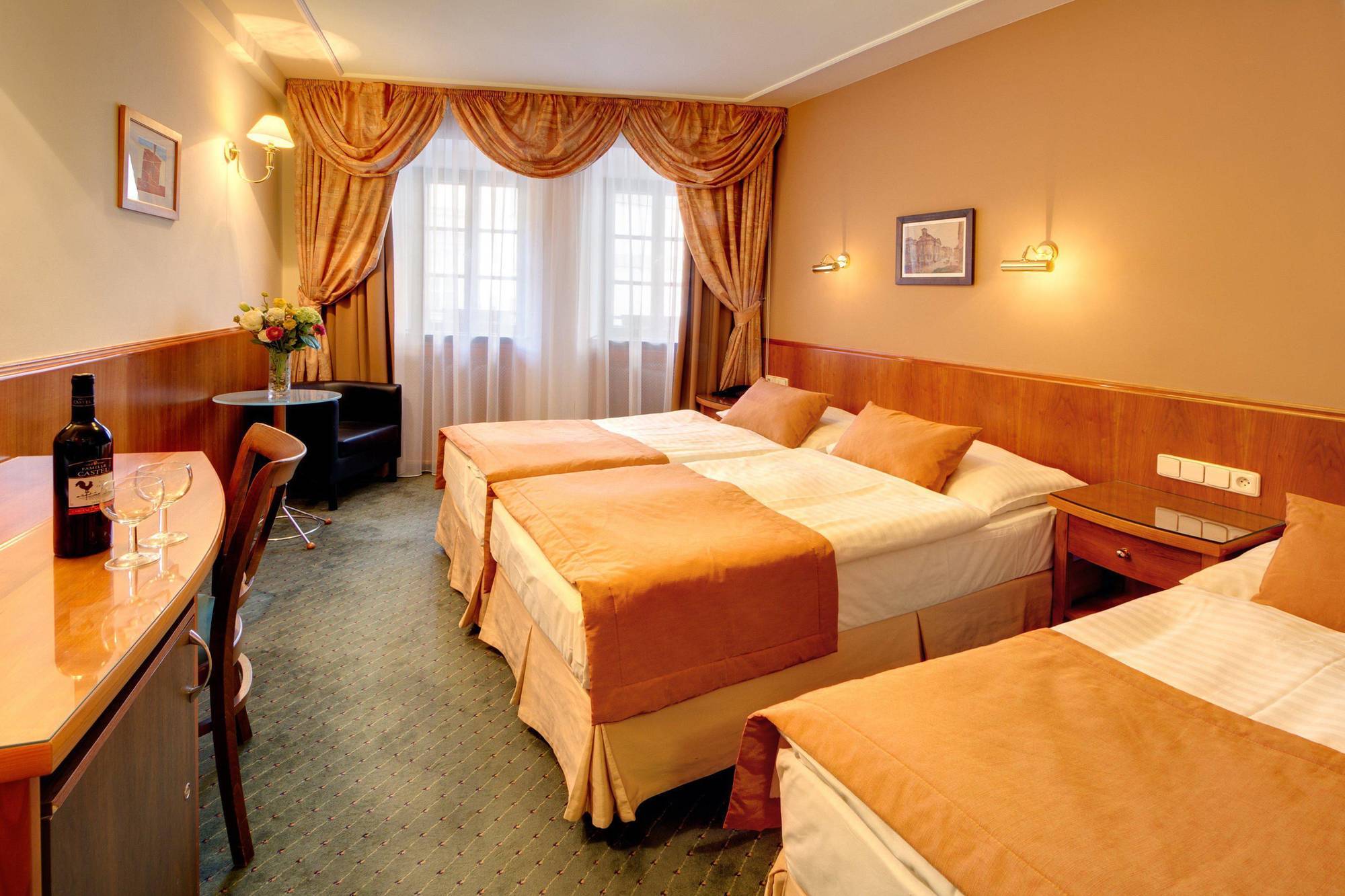 Clementin Hotell Praha Eksteriør bilde